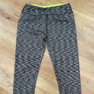 Ross leggings size large